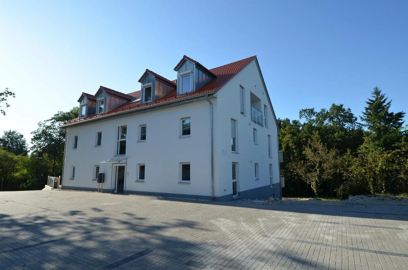 Julo Apartments Tuchenbach Germany